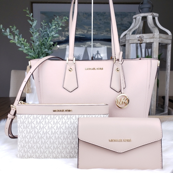 Michael Kors Handbags - 🌺NWT Michael Kors 3 in 1 Kimberly Tote bag ballet